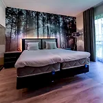 Fletcher Hotel-restaurant Jagershorst-eindhoven מלון 4*