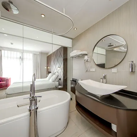 Fletcher Hotel-restaurant Jagershorst-eindhoven 4* レーンデ