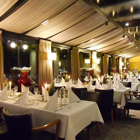 Fletcher Hotel-restaurant Jagershorst-eindhoven מלון 4*