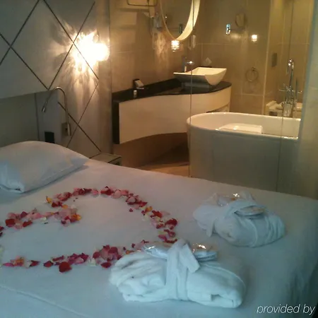 Fletcher Hotel-restaurant Jagershorst-eindhoven מלון 4*